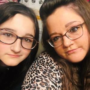 Meet your Posher, Shana